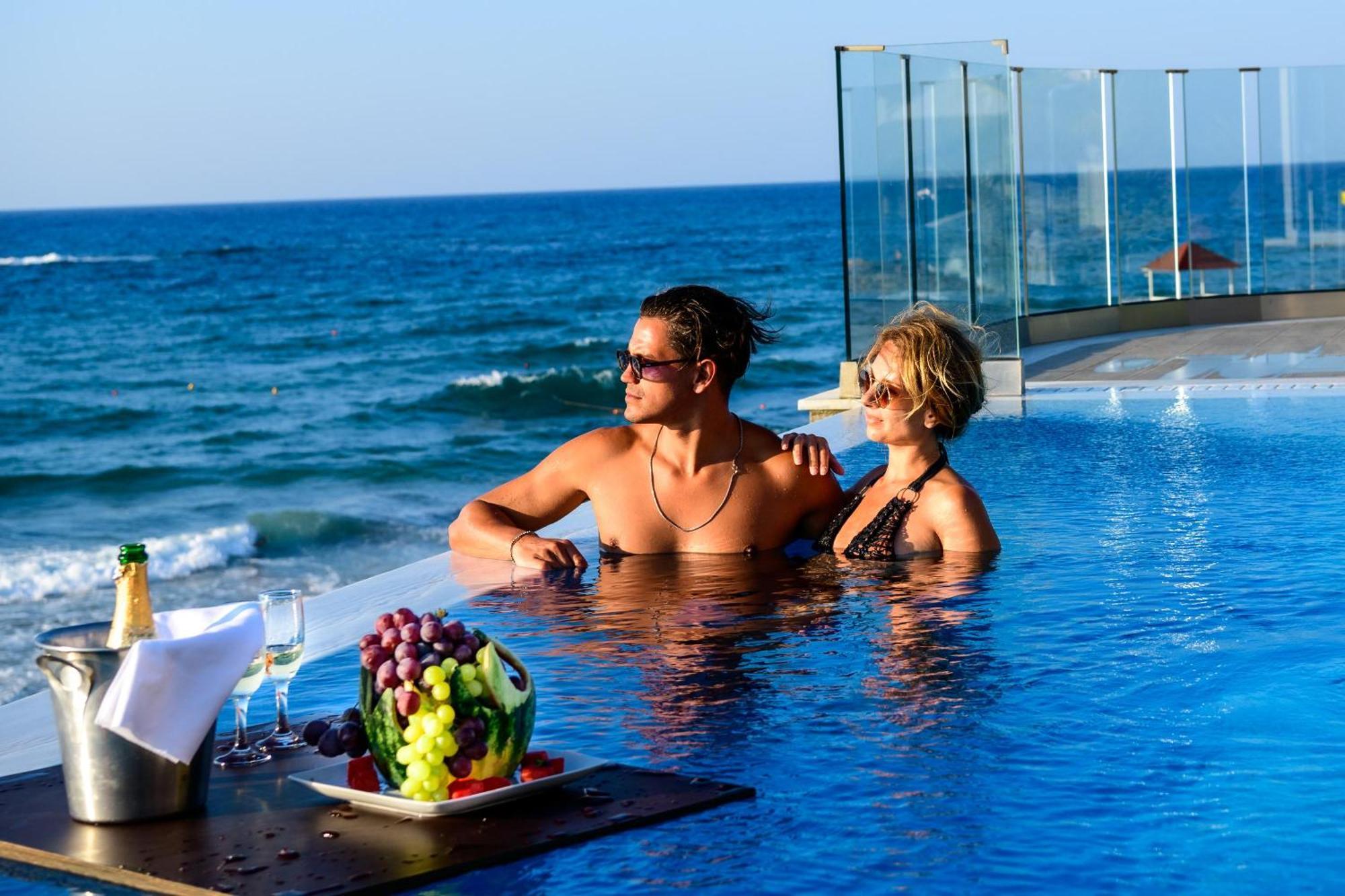 Resort Alexander & Village 5*